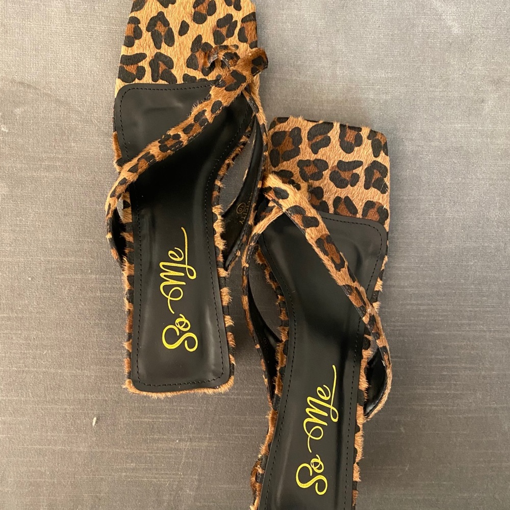 NWOT Leopard hair sandals